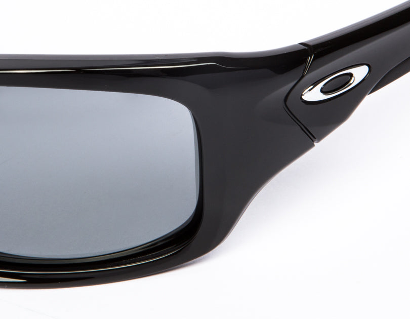 Oakley OO9236-01 Valve